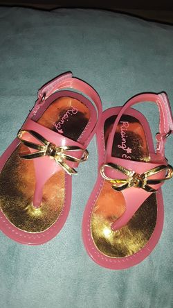 Pink Baby girl sandals size 4