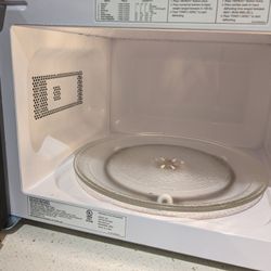 Black + Decker Microwave 