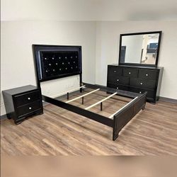 4 Pieces black color king or queen bedroom set