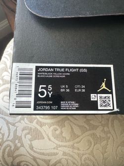 Nike Air Jordan True Flight (GS) White/Black-Yellow Ochre Size 5.5Y