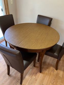 Round Wood Dining Table with 4 Chairs