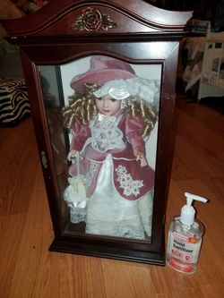 Muneca de porcelana