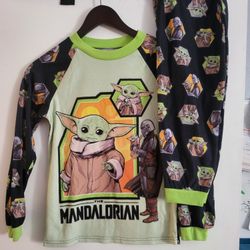 Starwars Yoda Pajama Set 8/10