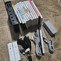 Gamecube Compatible Nintendo Wii Console Bundle 