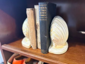 Vintage Clamshell Bookends