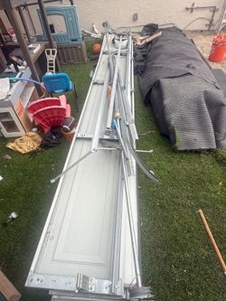 Garage door w/ motor