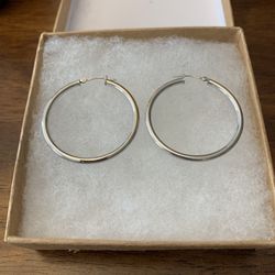 1.5” Hoop Ear Rings, 10k White Gold 