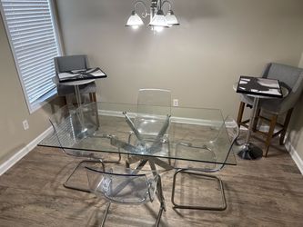 Dinning Table and Chairs