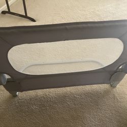 Bed Rail Guard / Toddler Bed Bumper