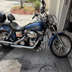 2005 Harley Dyna wide glide