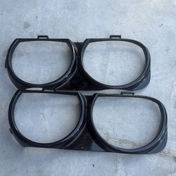 Dodge challenger headlight trim cover