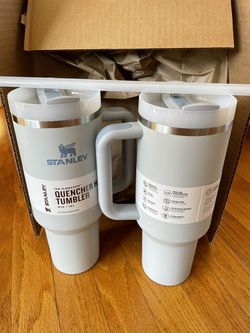Stanley The Quencher 40 oz. H2.0 FlowState Tumbler in Charcoal