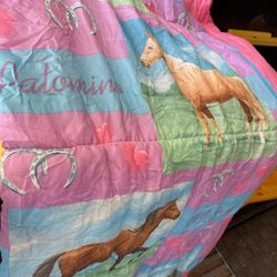 KIDS SLEEPING BAGS 