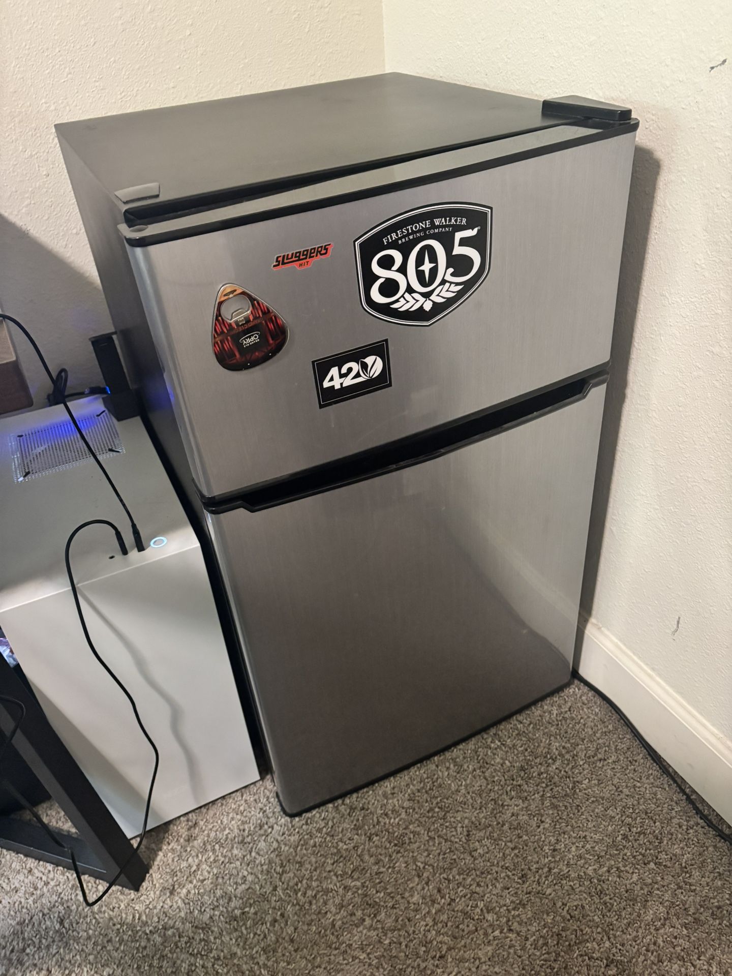 Mini fridge