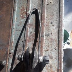 Outboard motor flush tool