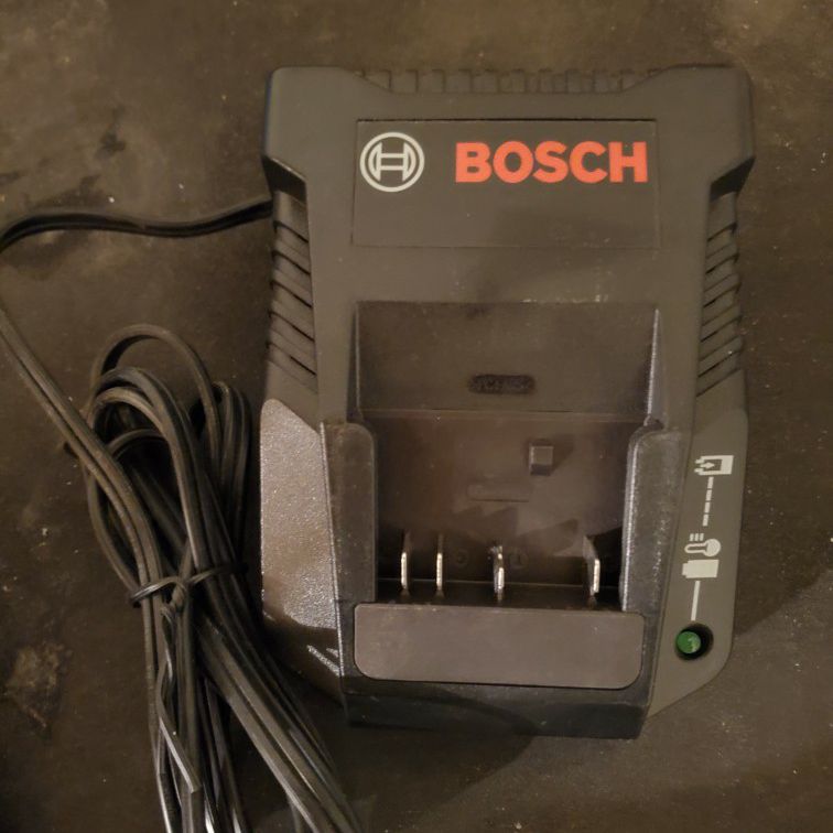 BOSCH 18V Lithium-lon Battery Charger