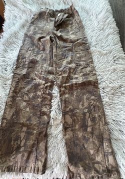 Camo pants