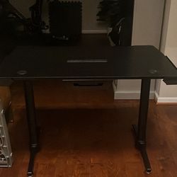 Like New Gaming Desk