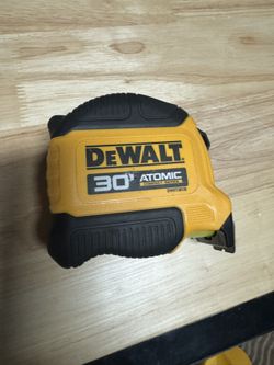 Dewalt 30 M  New