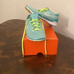 Nike Free TR Fit 5 Size 8 For Women Running Shoes 