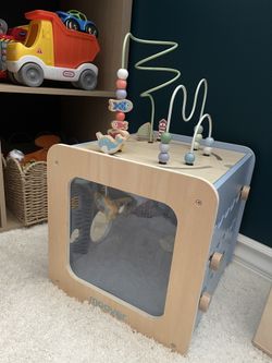 Moovers Activity Cube