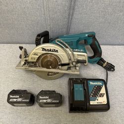 Makita Brushless Circular Saw W Batteries & Charger 