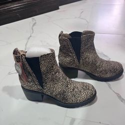 Leopard Print Boots Size 9M