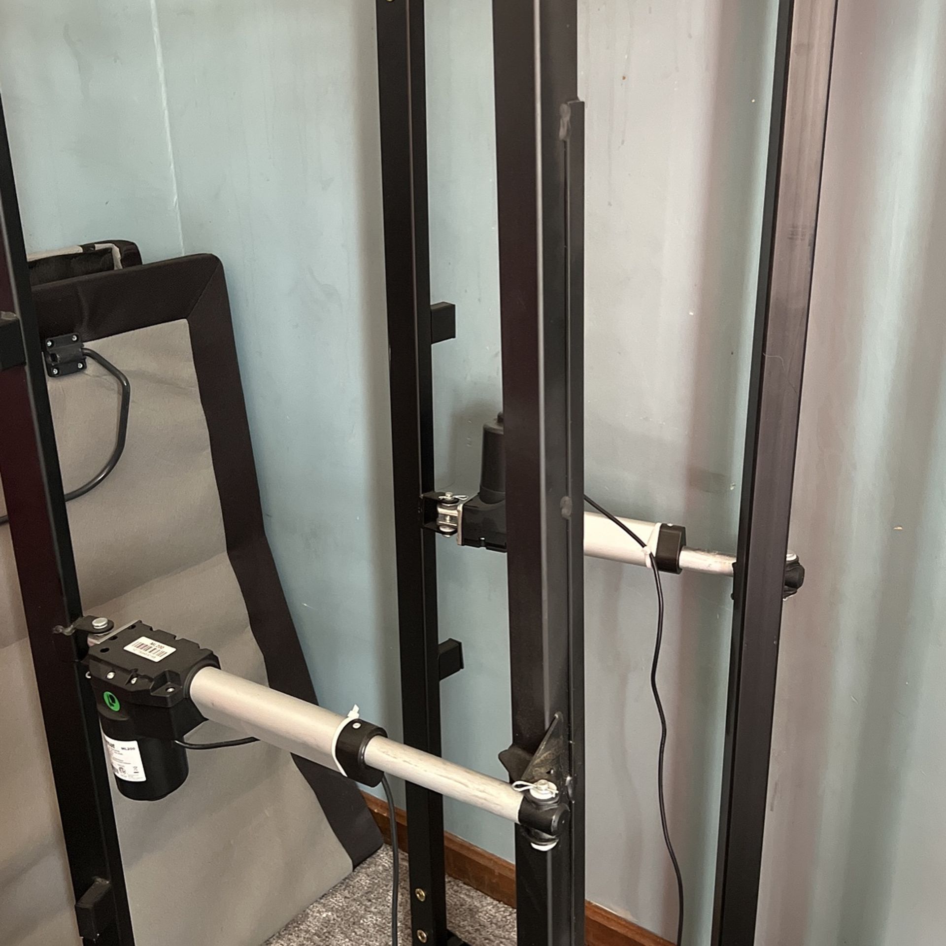 King Size Bed Riser Sit Up In Be Put Your Feet Up Or Both Get Comfy Brand New Couldn’t Get It Out On My Bed When I Moved 