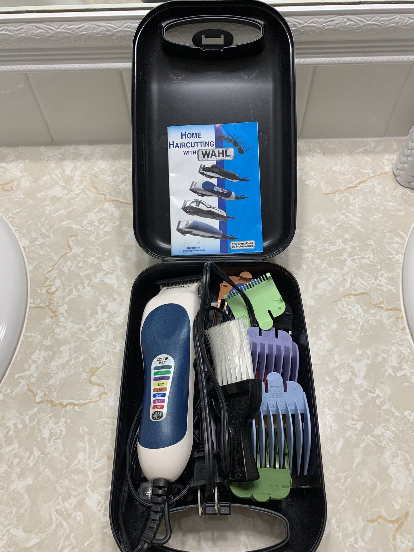 Wahl cordless electric hair clipper . 