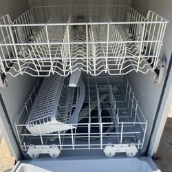 Dishwasher 