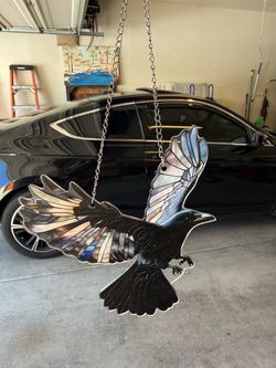 Beautiful Raven Window Hanger / Suncatcher – Acrylic Stained Glass Style (Suction Cup Not Included)