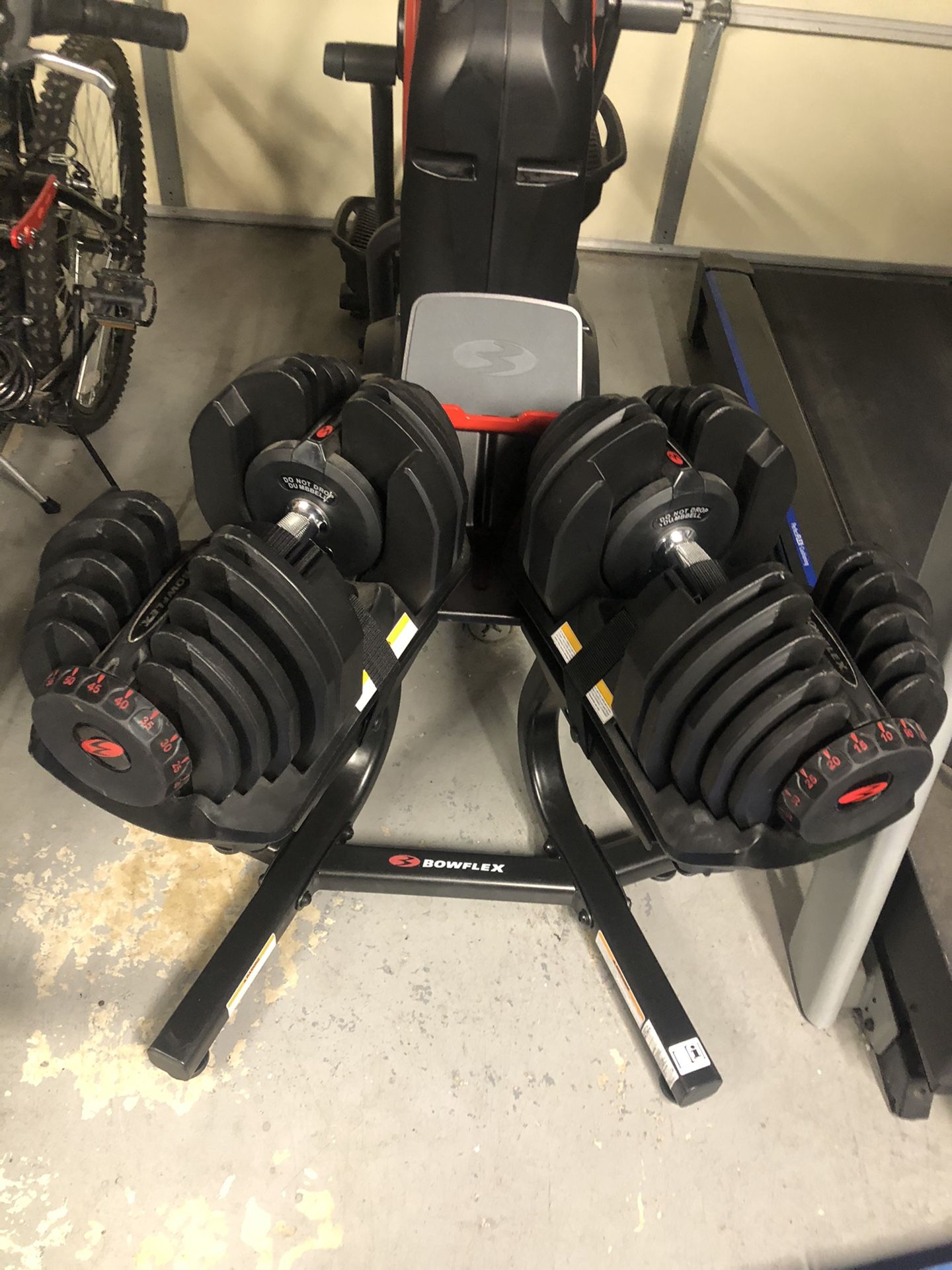 Bowflex 1090 dumbbells with stand for Sale in Oceanside, CA