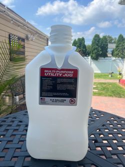 VP Racing 5.5 Gallon Patriotic Square Utility Jug (Brand New)