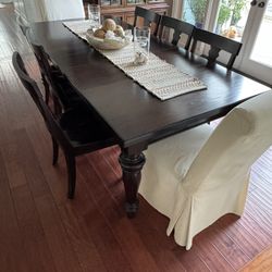 Pottery Barn Table And Chairs