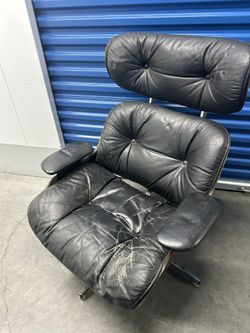 Vintage Mid-Century Modern Selig Eames Style Leather Lounge Chair