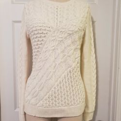 Women's Sweater Size Large 