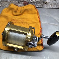 Penn International II 12T “GOLD” Saltwater Fishing Reel-XLNT!! 