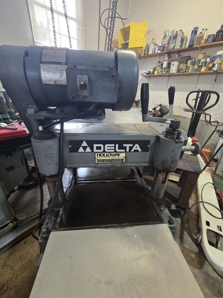 Delta LG Planer 220 V Single Phase