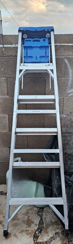Werner 6-foot aluminum step ladder