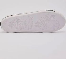 Von Dutch shoes size 7