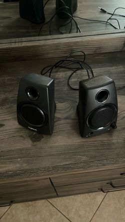 Logitech Computer Speakers Pair