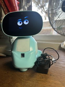 Miko 3 AI-powered learning and educational robot designed for children
