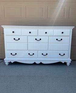 Dresser White 7 Drawers