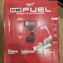 Milwaukee M18 Fuel High Torque 1/2 Impact Wrench KIT Read Below