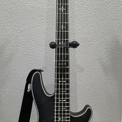 Schecter Hellraiser Extreme 5 Bass Guitar 