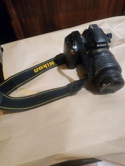Nixon Camera DX 18-55mm
