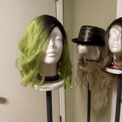 Wig / Greenish 