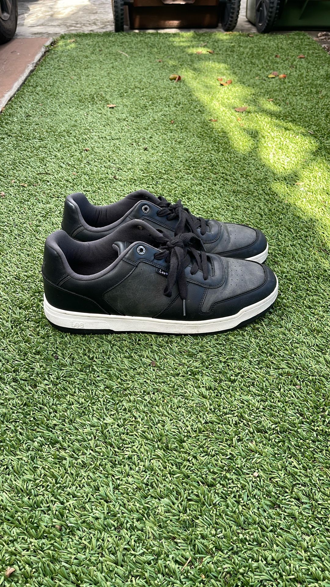 Mens Casual Lees Shoes Size 11.5 $39 OBO