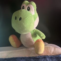 YOSHI PLUSHIE 