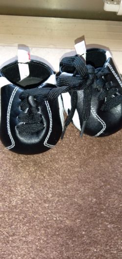 Kitty Cleats New